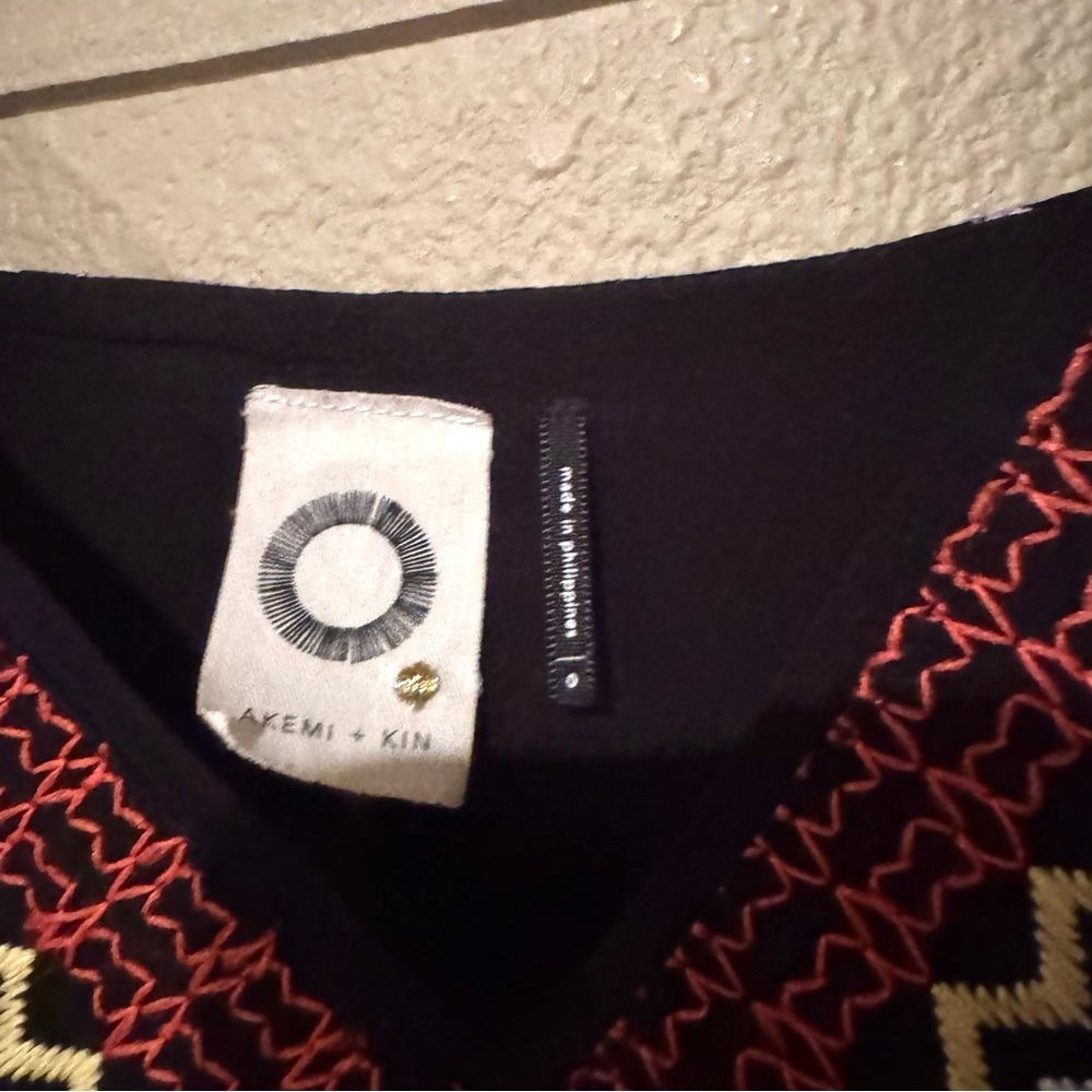 Anthropologie Akemi + Kin Geo Embroidered Cutout Midi Dress Black Red Size 0 - Picture 3 of 7